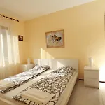 Raya Maisonette